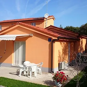 Shankini Apartment Pula