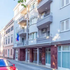  Apartment Monte Zaro