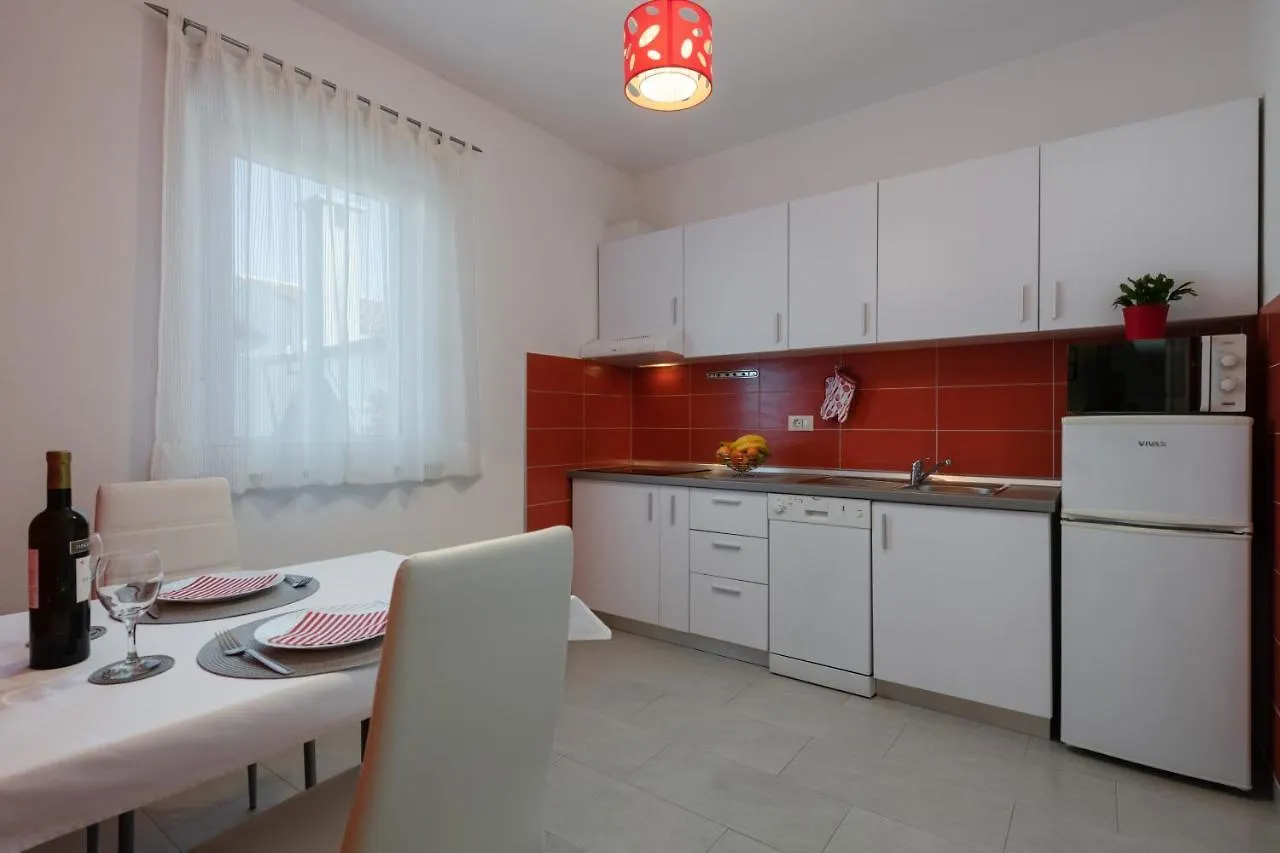 Apartments Greta & Ivona Pula