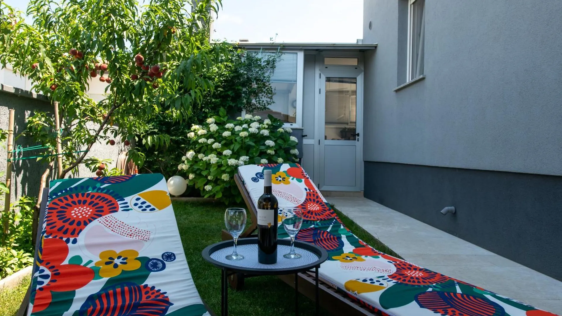 Apartments Greta & Ivona Pola 0*,  Croazia